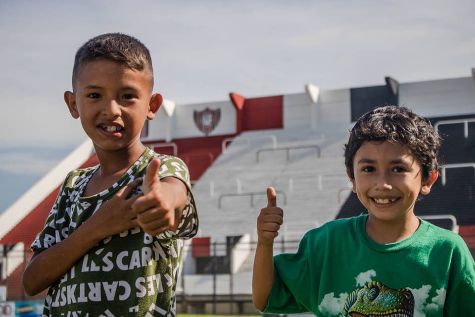 Cooperativas firman convenio de cooperación con el club de fútbol Chacarita