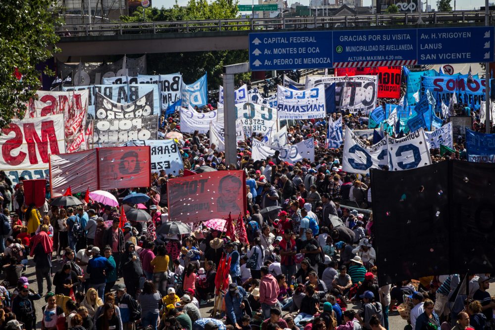 Los movimientos populares realizaron cortes de ruta en todo el país