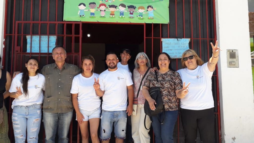 Lanzan campaña solidaria para navidad