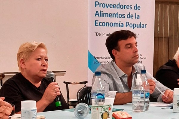 Más de 40 productores participaron en el evento “Del productor a la góndola”