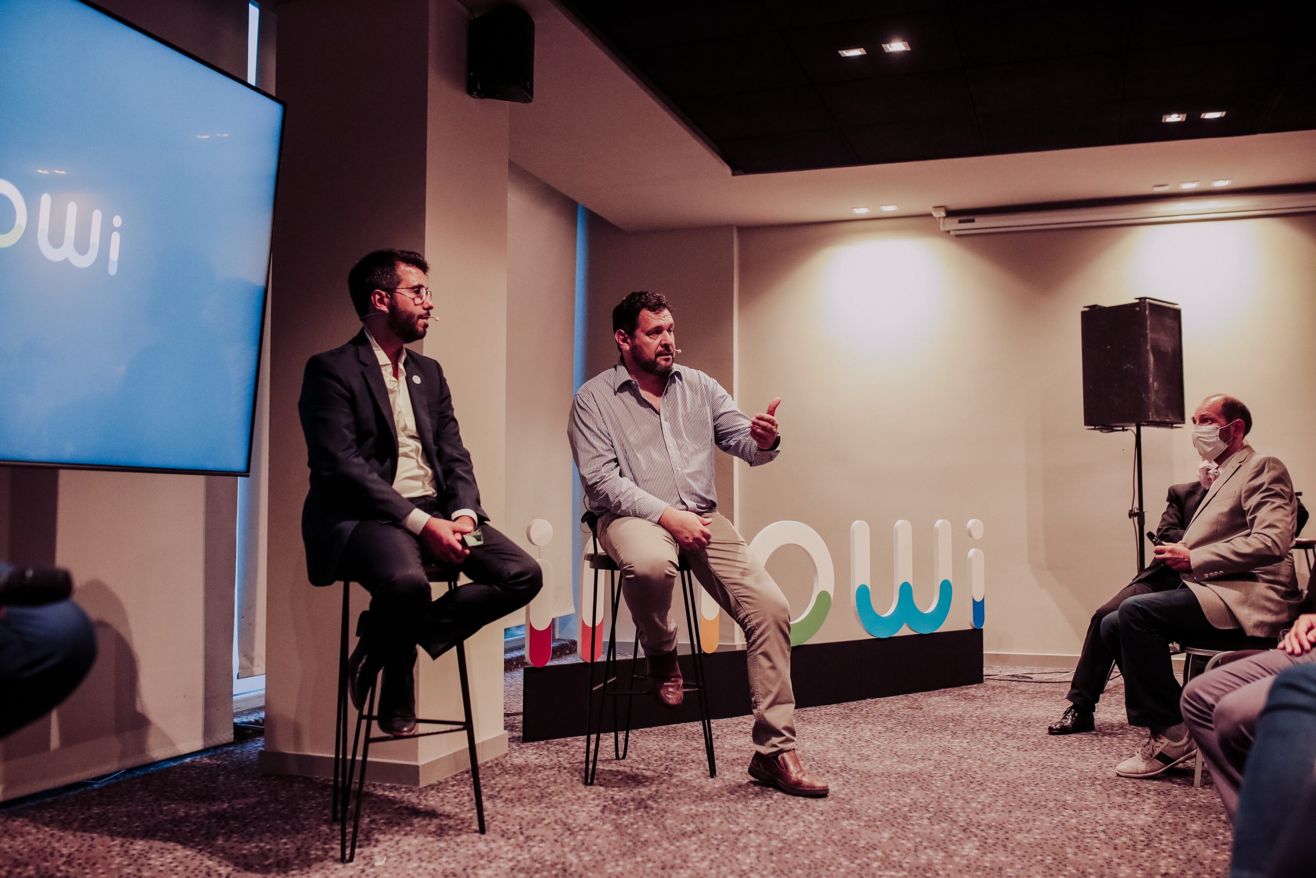 CATEL presentó el primer operador móvil de integración cooperativa