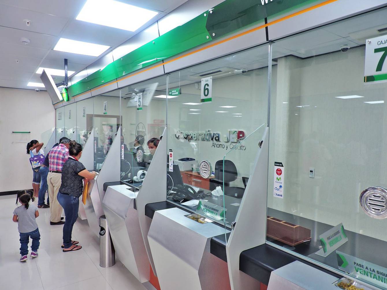 Las cooperativas de Ecuador apuestan a la digitalización del sector financiero