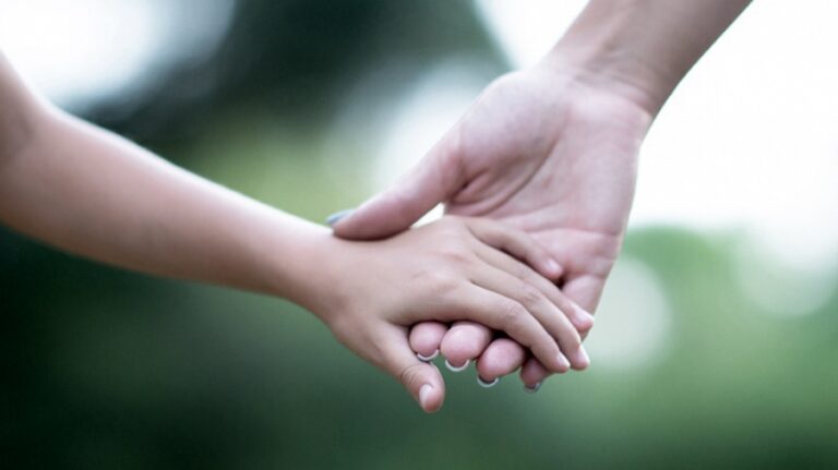 <strong>Licencias por maternidad y paternidad: “Es un proyecto de inclusión y de justicia social”</strong>
