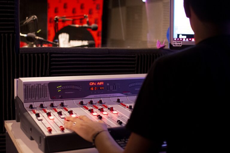Radios online