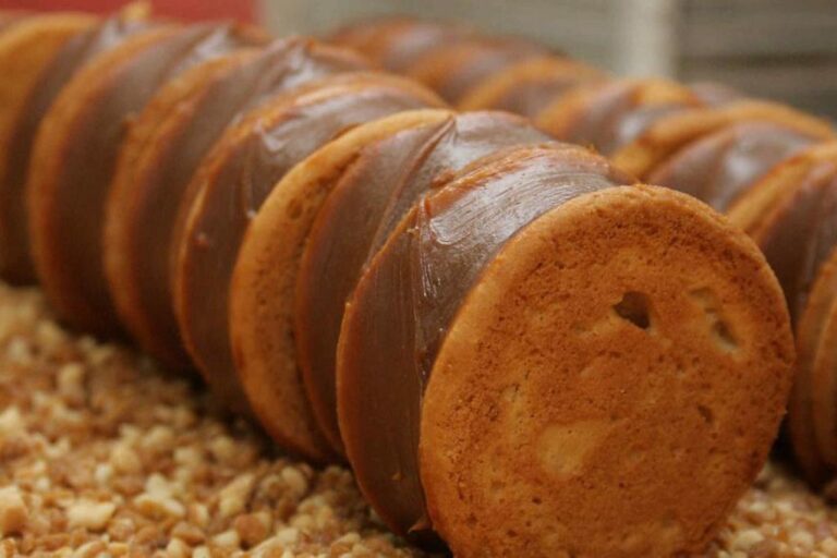 Tres cooperativas se unen para darle vida a un alfajor revolucionario