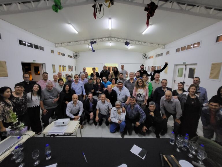 La Red de Municipios Cooperativos ya tiene 50 localidades que "apuestan al desarrollo local"