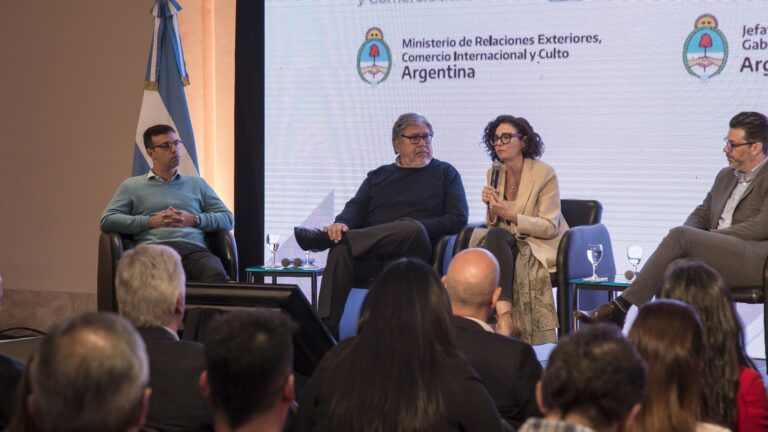 INAES y Cancillería presentaron un programa para impulsar cooperativas en comercio exterior