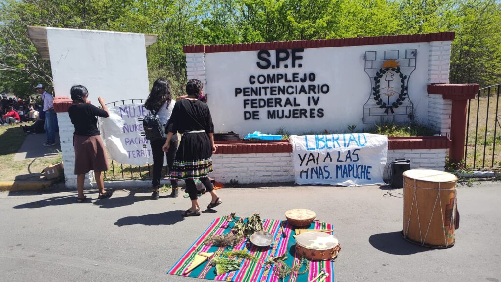 Manifestaciones en todo el país por la liberacion de las encarceladas mapuche