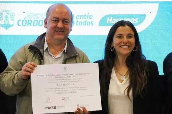 Milagros Moya: "La cooperativa es la herramienta indicada para resolver el problema del trabajo"