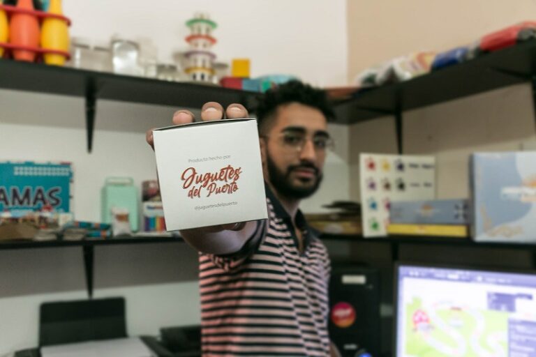 Juguetes del Puerto: juegos personalizados y valores cooperativos