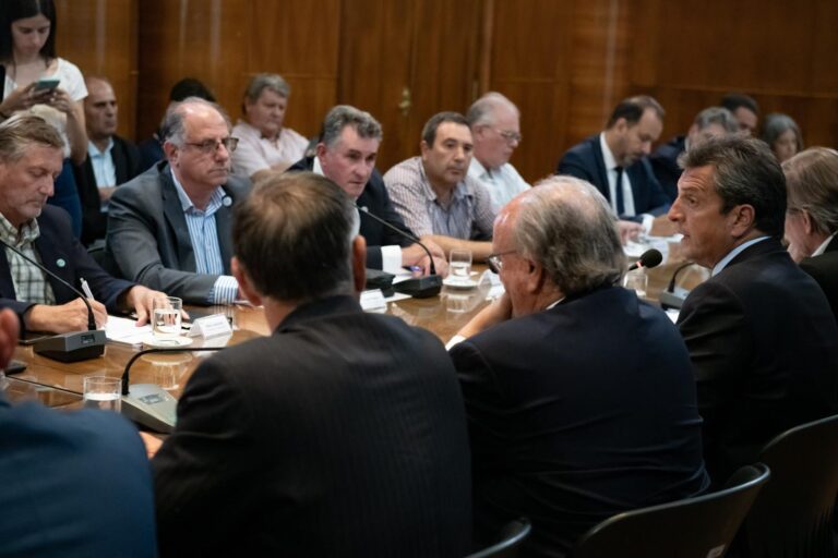 Elbio Laucirica: "Gran parte de las medidas son las que solicitamos"