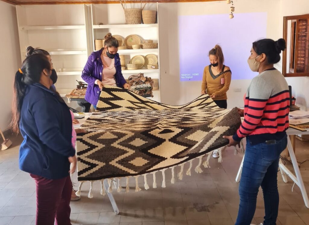 Comar, la red cooperativa indígena que da trabajo a más de 2600 artesanas