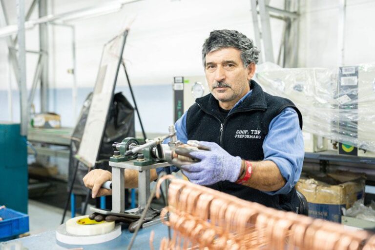 Tierra del Fuego: una cooperativa producirá 150 mil aires acondicionados para exportación