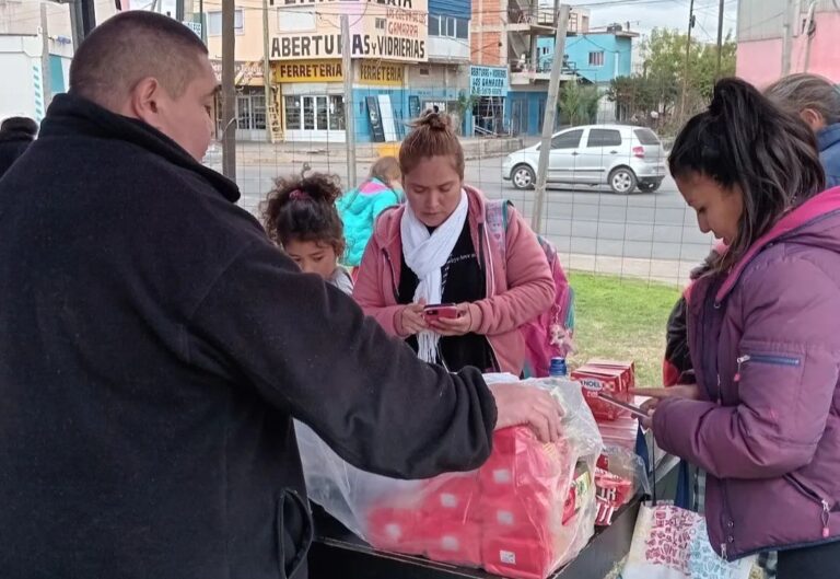 La Red de Despensas Barriales, productos cooperativos y precios justos en Buenos Aires
