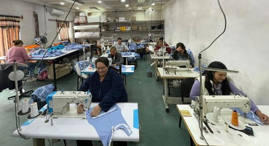 De toallitas femeninas a mochilas de Qunita: la Red Textil Cooperativa crece a demanda de PBA
