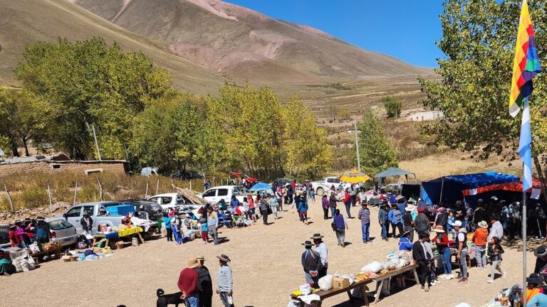 La Base apoyó el proyecto de una comunidad kolla: "No existen las fronteras de la autogestión"