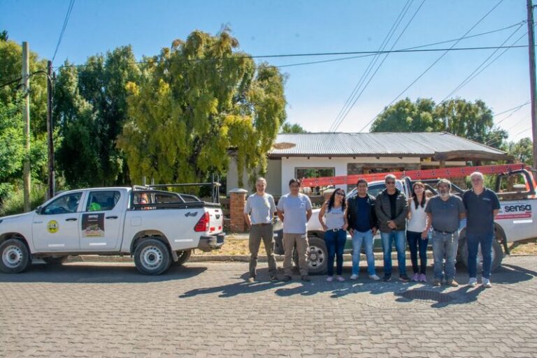 Incendio en Epuyén: unión y ayuda cooperativa para ganarle al fuego