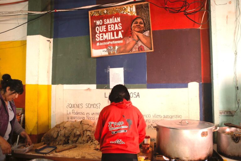 El impulso de La Base al comedor Gustavo Cortiñas, de la Villa 31